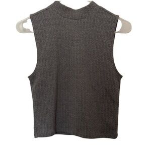 Textured grey  high neck sleeveless top with zipper detail on the back!